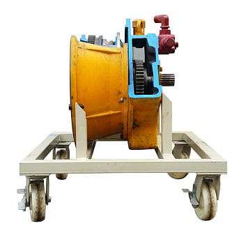 拖拉机变矩器与液压泵解剖模型