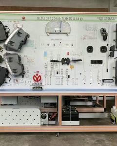 天锦EQ1120G全车电器实训设备